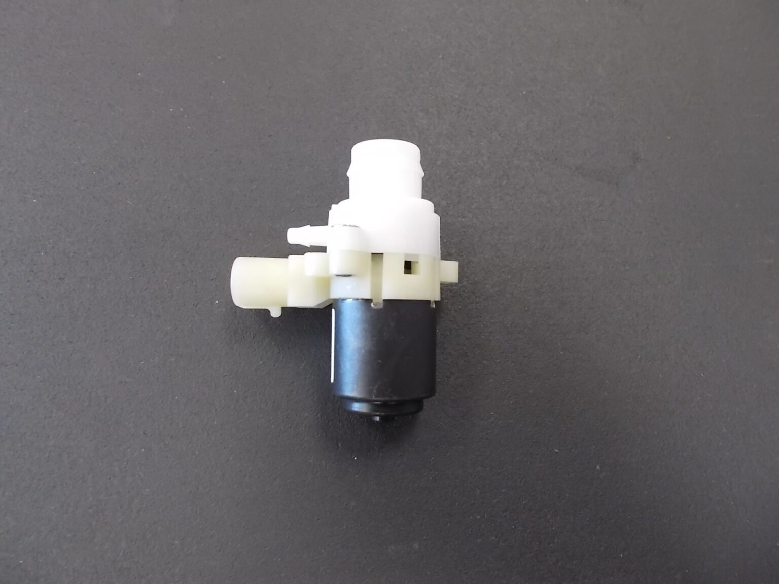 Dirks1461 Peterbilt Windshield Washer Pump Dirk's Classic Truck