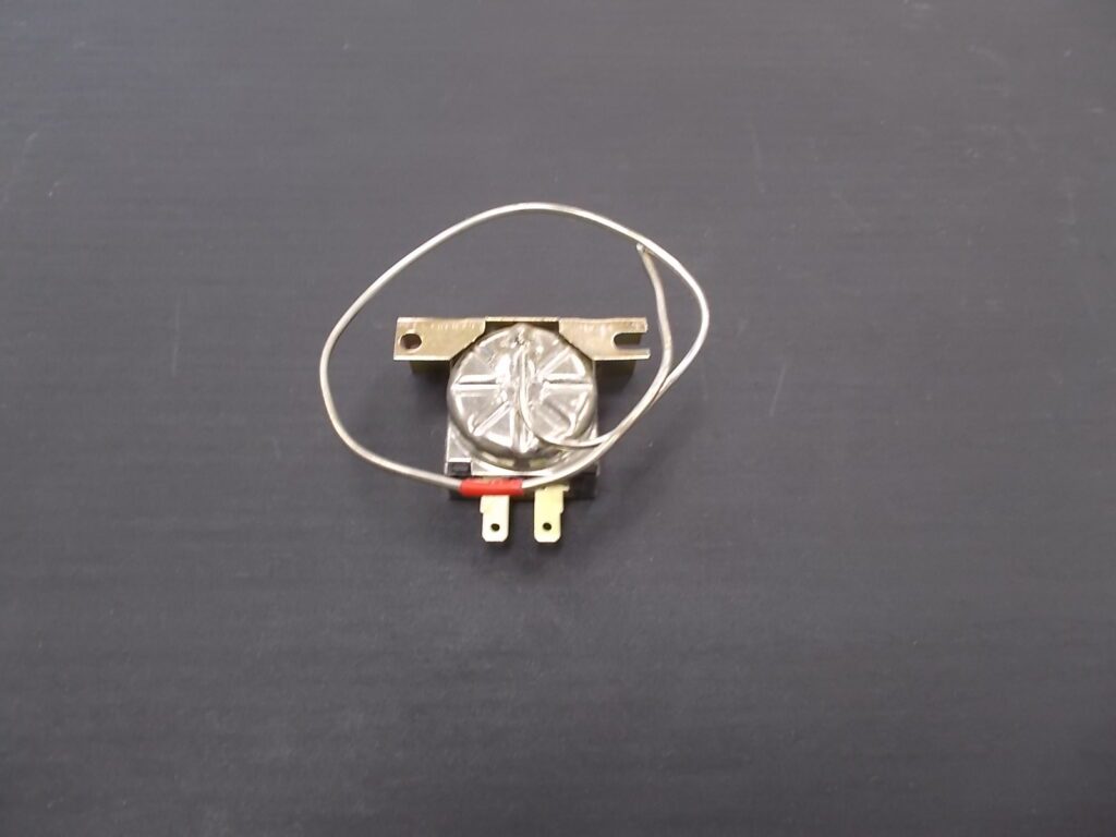 Dirks1646 Peterbilt 379 Thermostatic Switch, 19992014 Dirk's Classic Truck