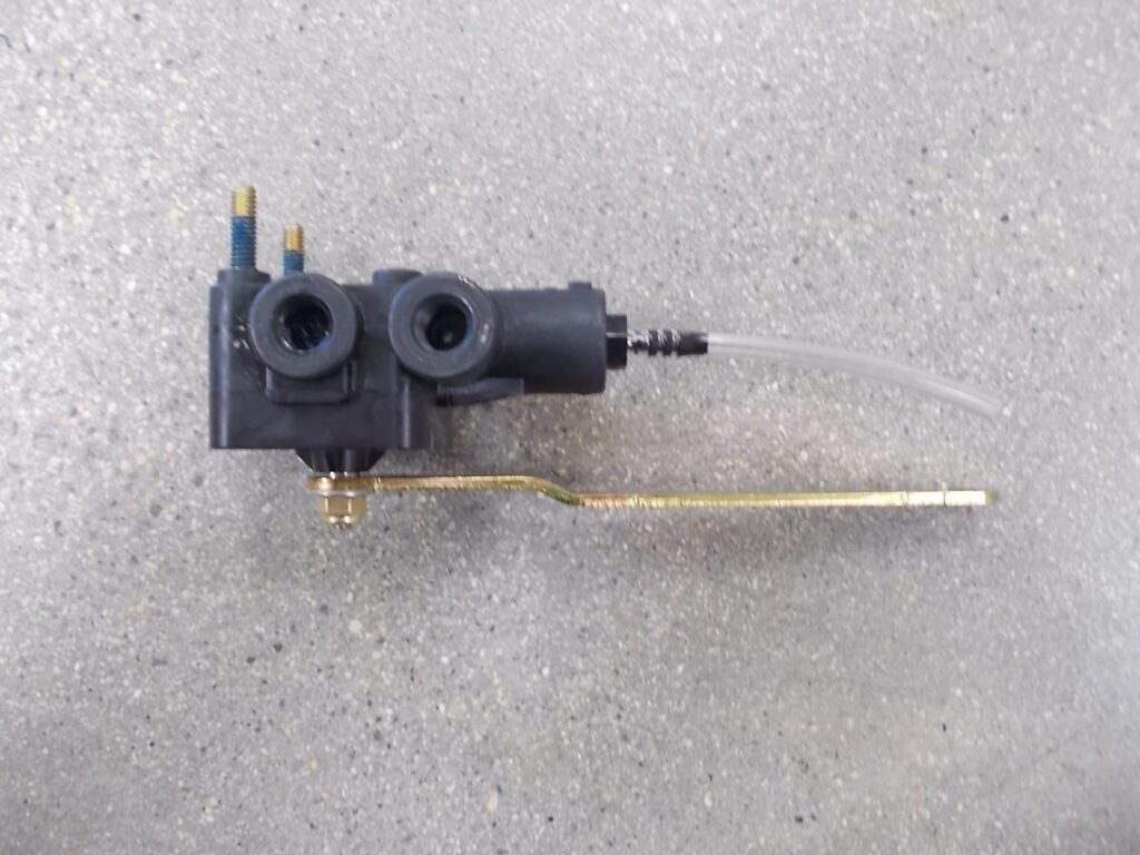 Dirks1650 Peterbilt Ride Height Control Valve With Dump Dirk's