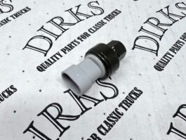 Dirks2141 - Peterbilt / Kenworth  FAN OVERRIDE SWITCH OE# P93CAA3606-1 / 6015118MX